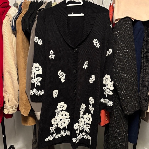 Sweaters - Beautiful Unique Embroidered Black and White Floral Women's Sweater